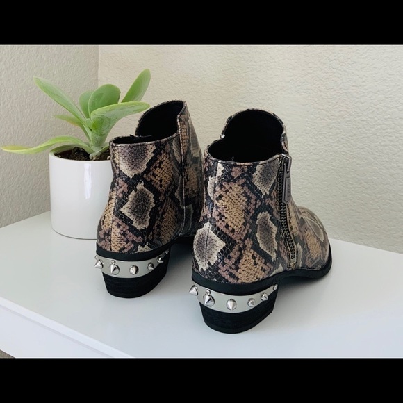 Circus by Sam Edelman Highland Snake Print… - Picture 4 of 7